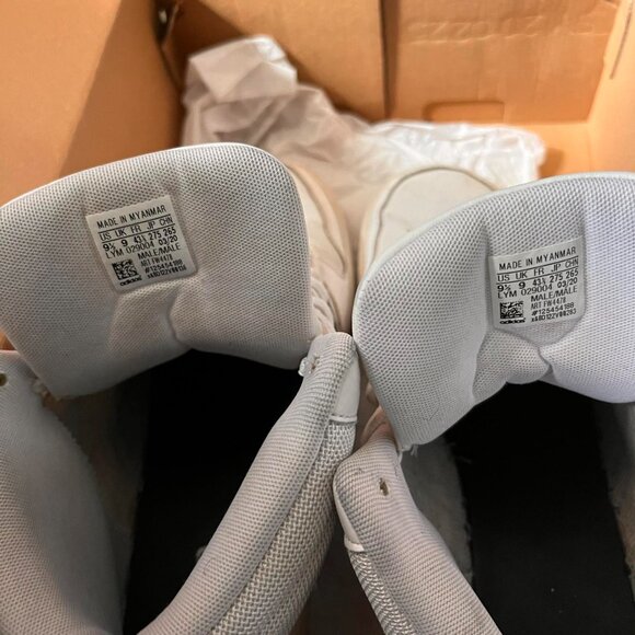 Adidas Men's Hoops 2.0 Mid Cut (Sold Out Style) - Picture 4 of 6